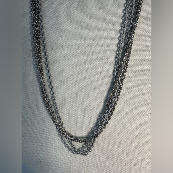 Gorgeous silvertone and light gray blue chain necklace - Picture 4 of 5